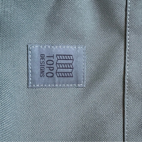 Topo Designs Black Daypack Tech - New with Tags - Picture 7 of 9